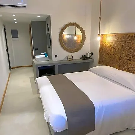 Helios & Hotel Karpathos